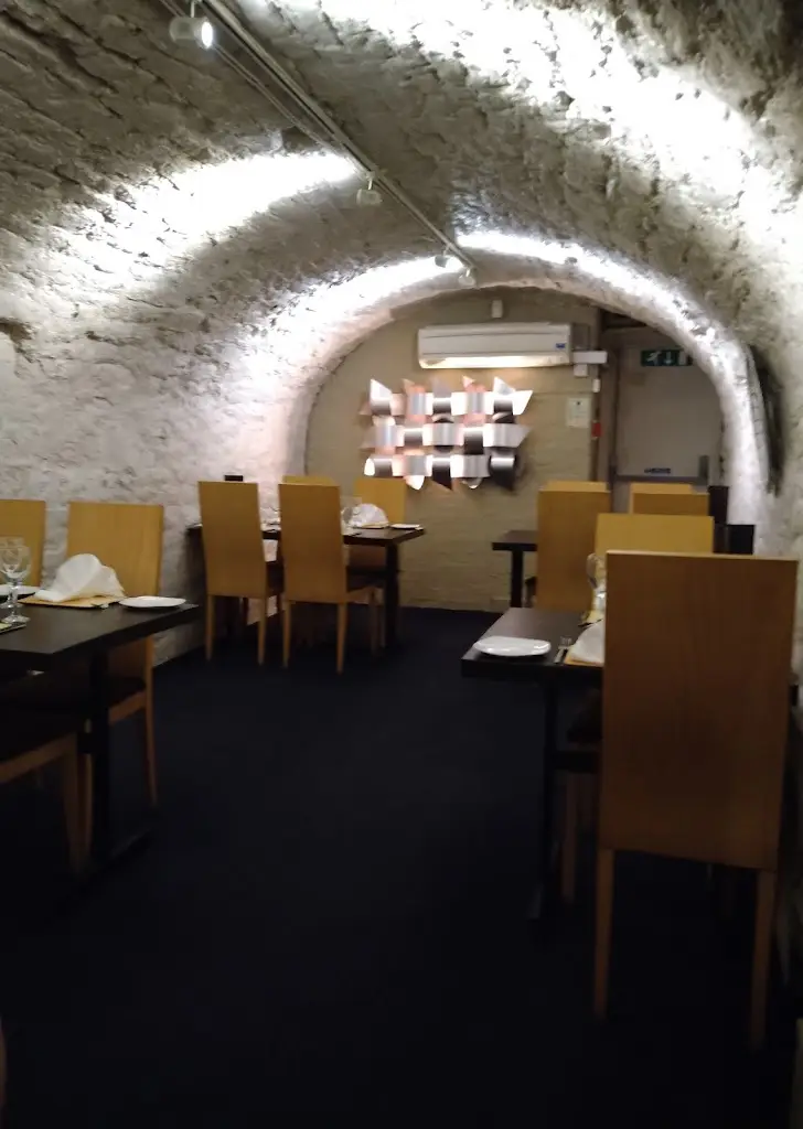 Julie Wallace_Basmati Indian Restaurant Petworth_Petworth_recensione