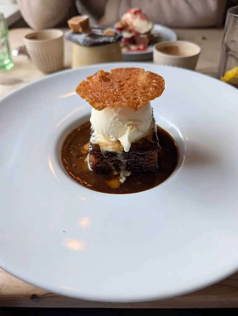 Andrew Scott_Horse Guards Inn_Petworth_review