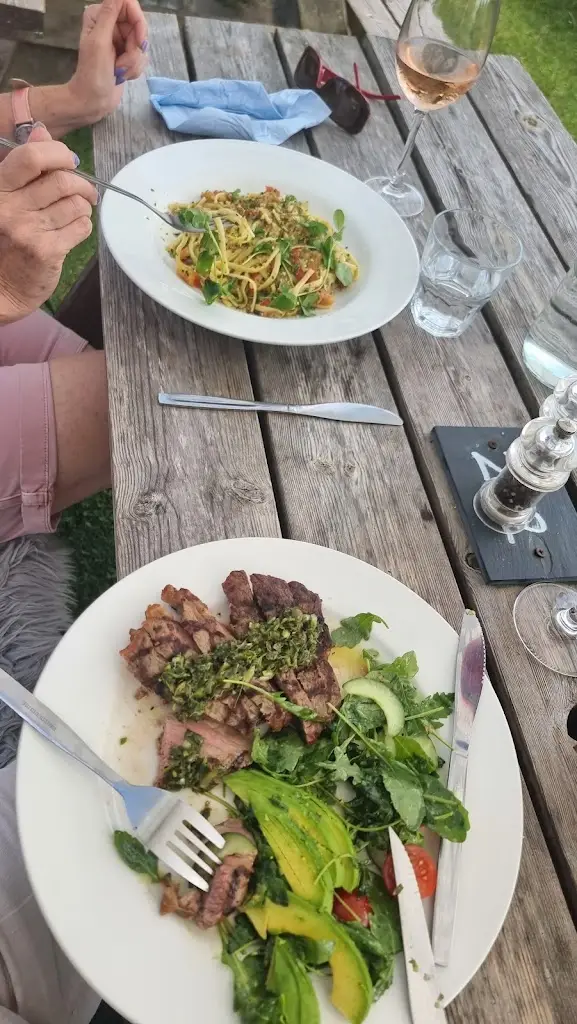 Menu_The Noahs Ark Inn_Petworth_image_9