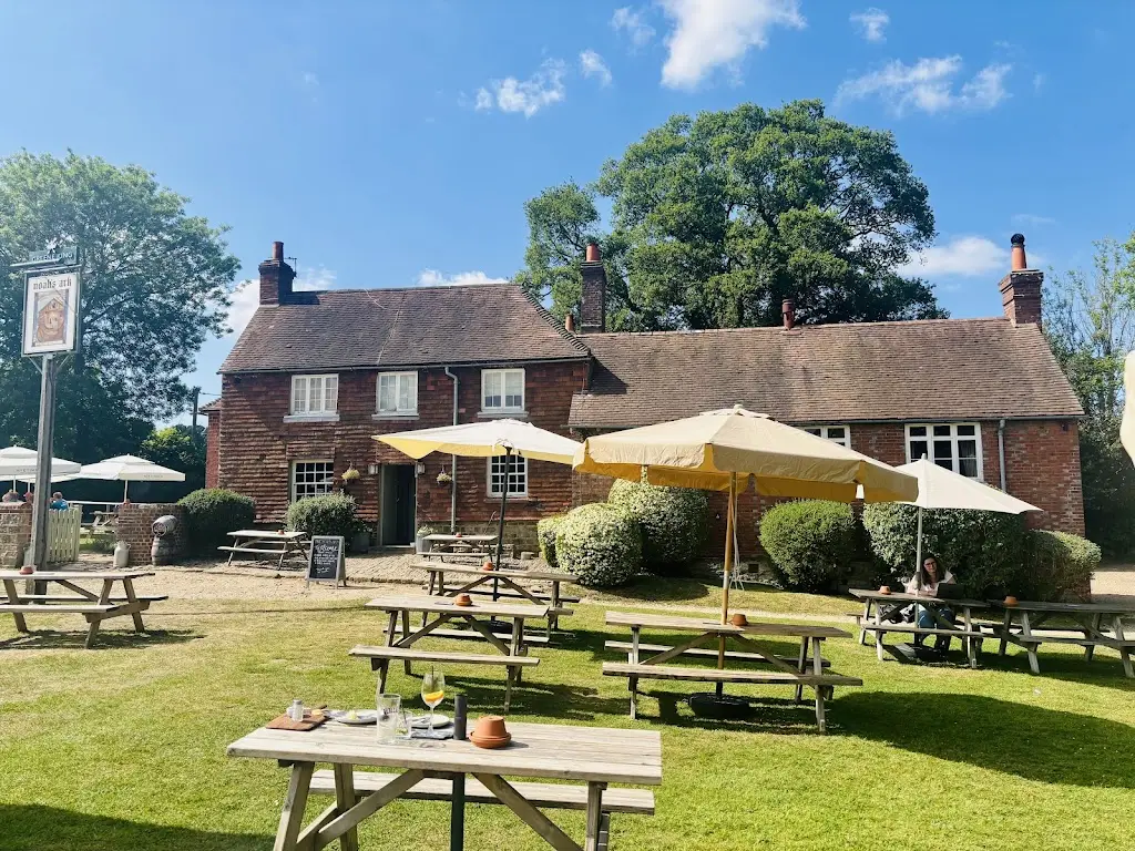 Richard Wakefield_The Noahs Ark Inn_Petworth_review