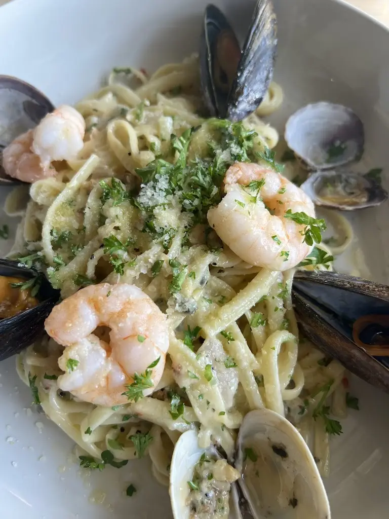 Ian and Jane_The Noahs Ark Inn_Petworth_review