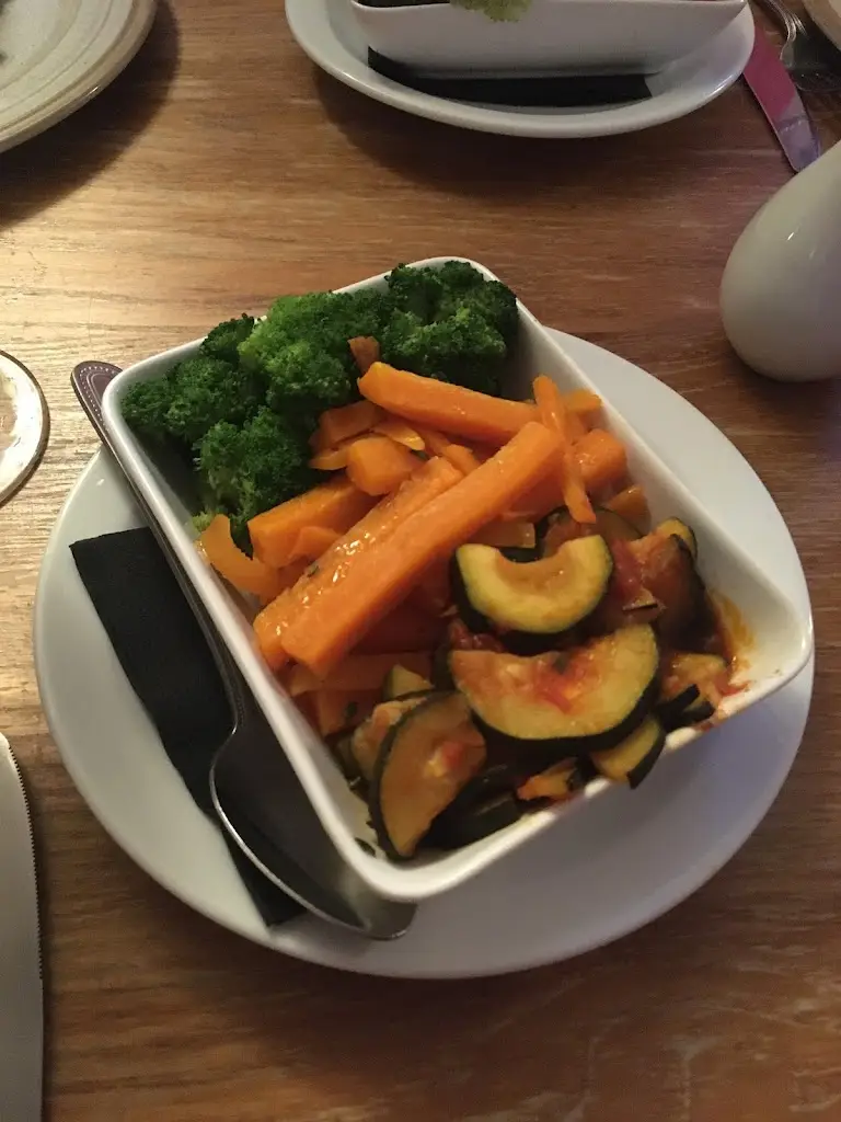 Menu_The Cricketers_Petworth_image_9