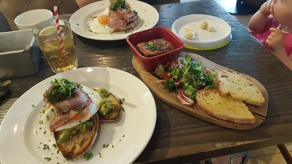 Menu_The Hungry Guest Cafe_Petworth_image_9