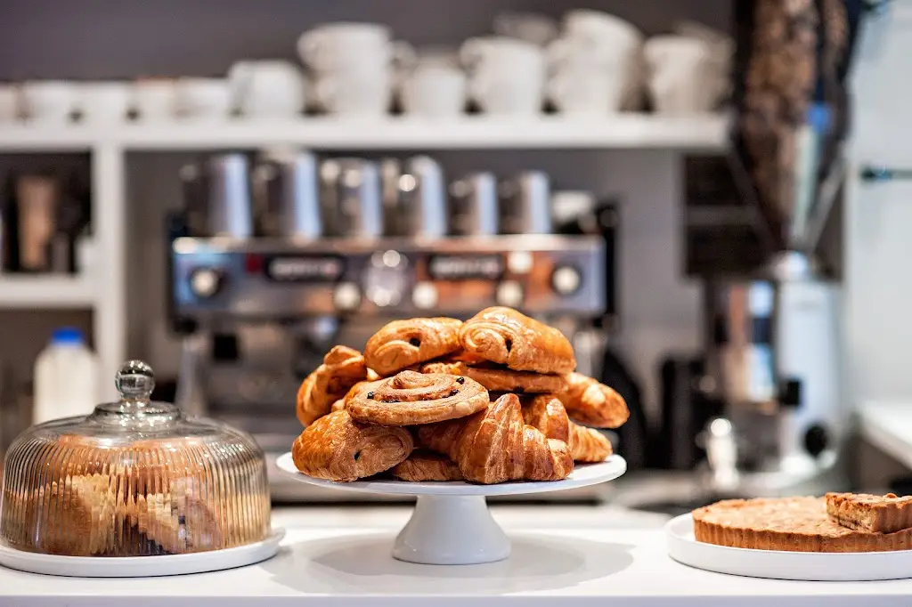 The Hungry Guest Cafe_Petworth_slider_image_2