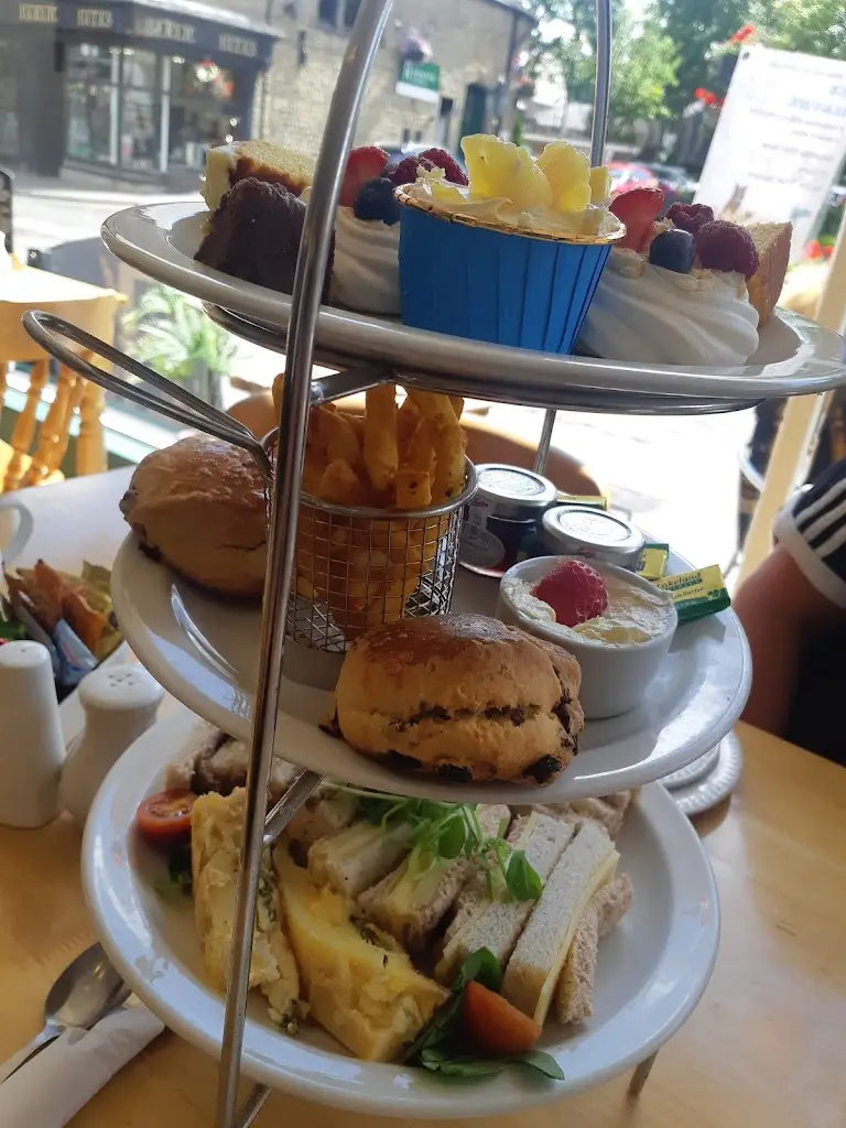 Menu_Victoria's_Barnoldswick_image_2