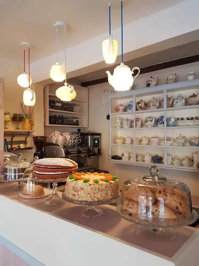 Tiffins of Petworth_Petworth_slider_image_1