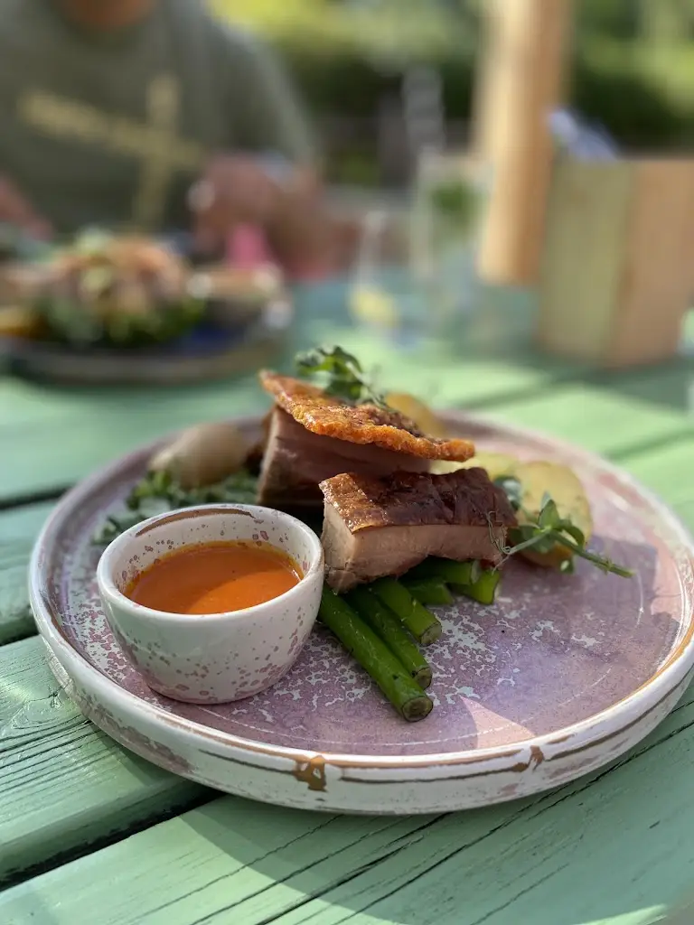 Menu_Three Horseshoes_Petworth_image_4