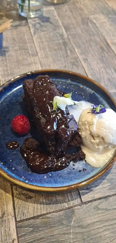 Menu_Three Horseshoes_Petworth_image_9