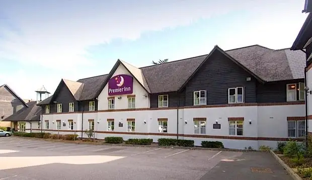 Premier Inn Plymouth East hotel restaurant in Plympton