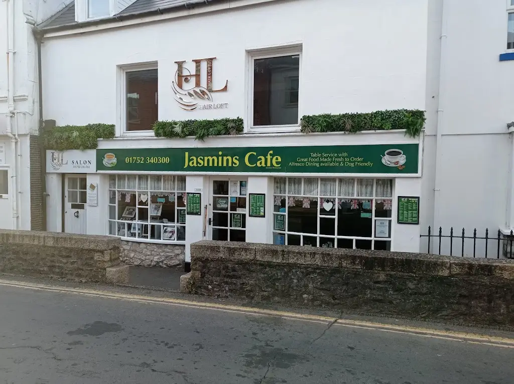 Jasmin's_Plympton_slider_image_3