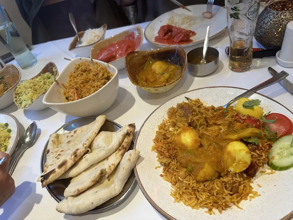 Shapla Balti Cuisine restaurante en Plympton