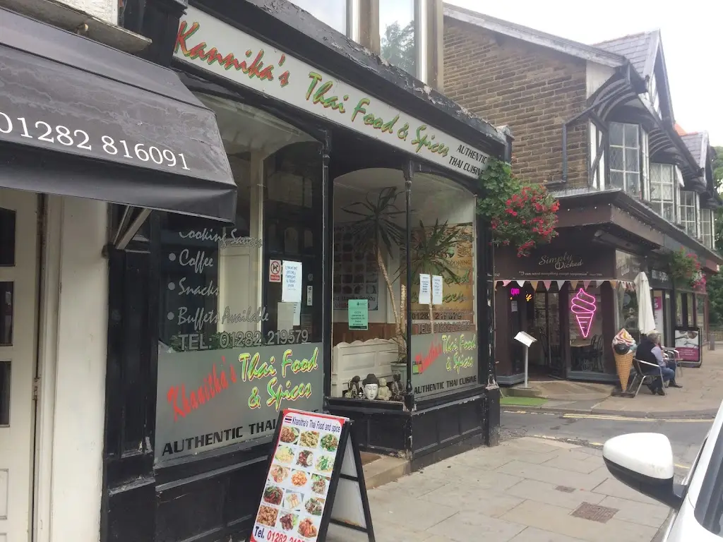 Thai Food & Spice_Barnoldswick_slider_image_1