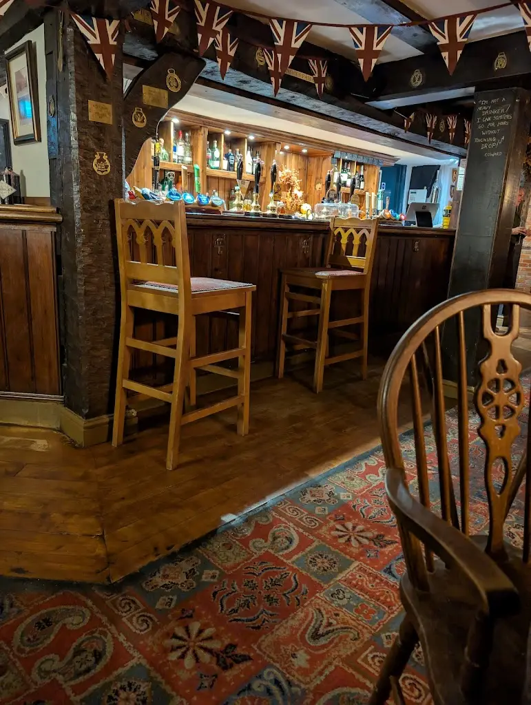 Charlie Corneloues_The Ship at Upavon_Pewsey_review