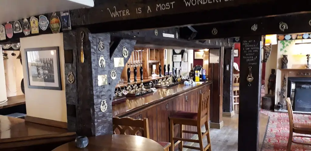 The Ship at Upavon restaurant in Pewsey