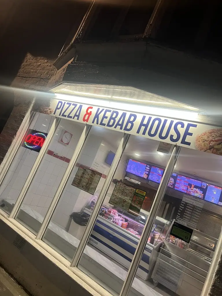 Pewsey Fast Food Centre_Pewsey_slider_image_2