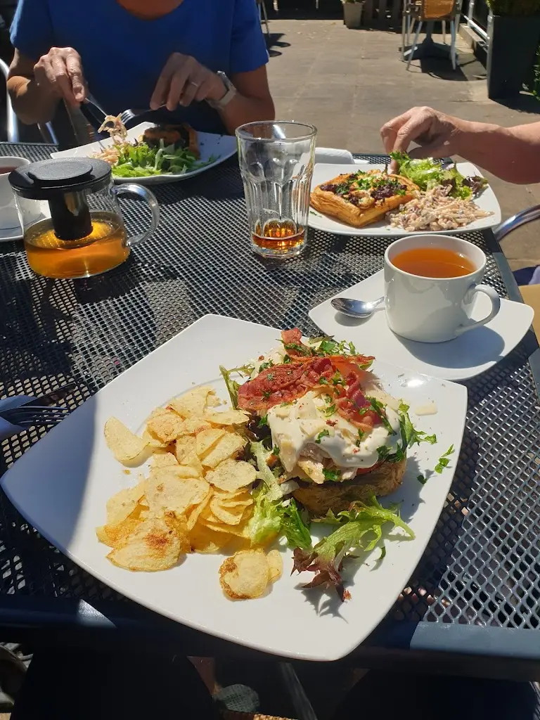 Jack Richardson_The Charlton Cat_Pewsey_review