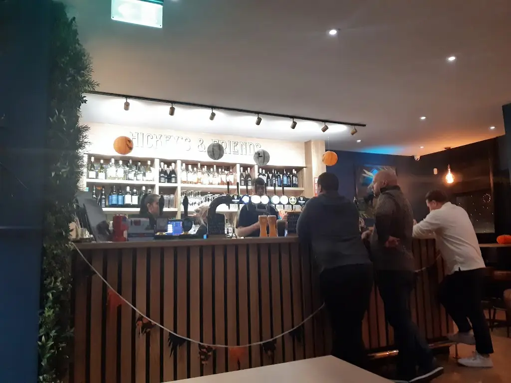 Chris “Pie man” Morgan_Hickey's & Friends_Barnoldswick_review