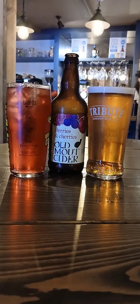 Wayne Ware_Harbour Inn, Porthleven_Porthleven_review