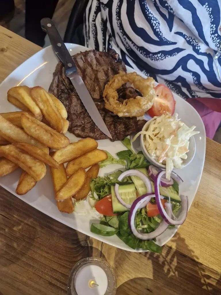 Emma Bennett_The Bulls Head Polesworth and El Toro steakhouse_Polesworth_review