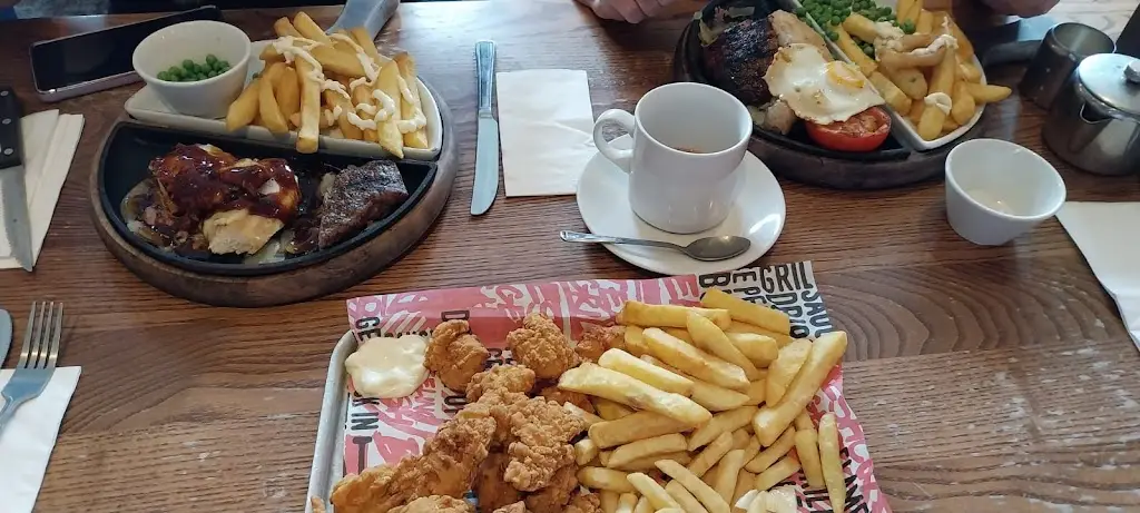 Bev Jones_Amington Inn_Polesworth_review