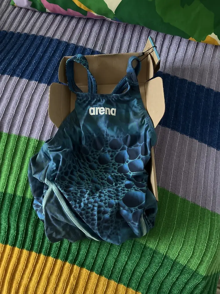 Alina B_Mee Fong_Polesworth_review