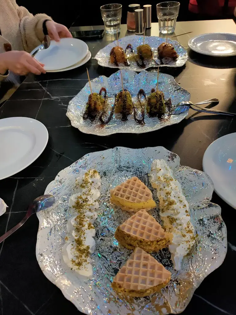 Menu_Fanoos Persian Grill_Portslade_immagine_6