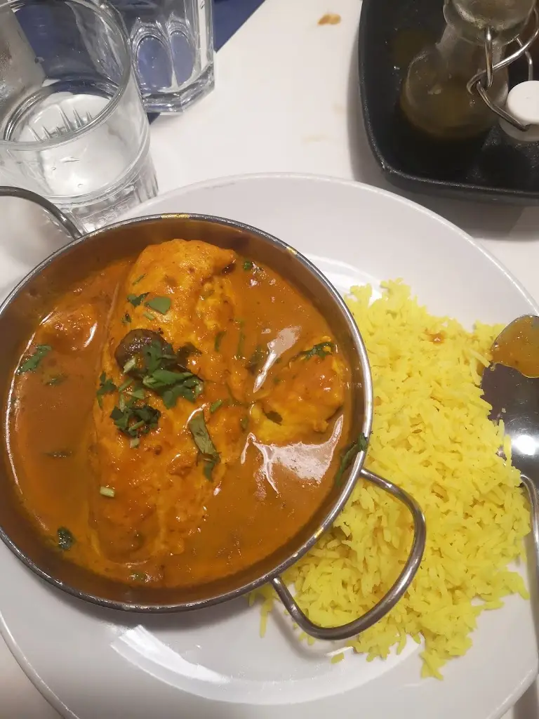 Sam Smith_Reggies Mumbai Street Food_Padstow_review