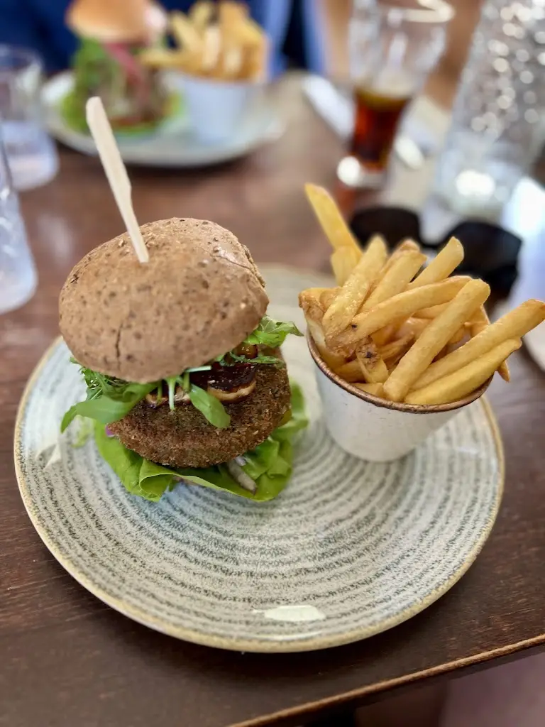 Neil Brand_Burgers & Fish Padstow_Padstow_review