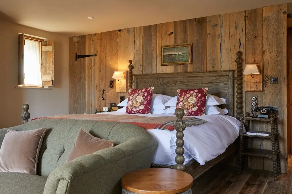 THE PIG-at Harlyn Bay_Padstow_slider_image_3