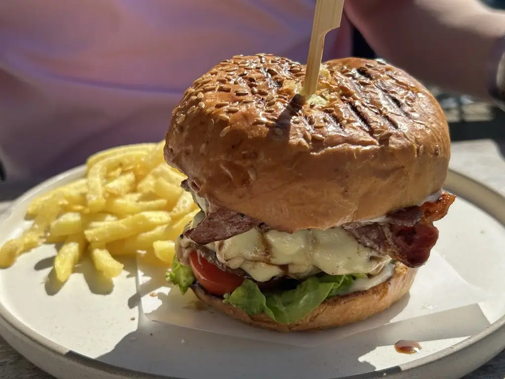 AJC 04_The Upper Deck_Padstow_review