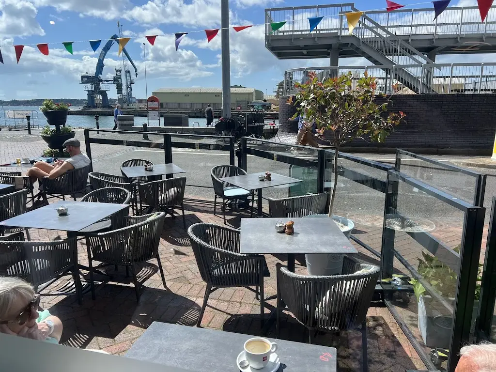 St TrOpez Lounge restaurant in Poole