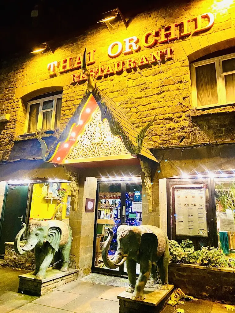 Thai Orchid_Adderbury_slider_image_1