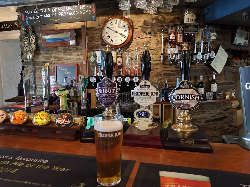 Plume of Feathers_Portscatho_slider_image_2