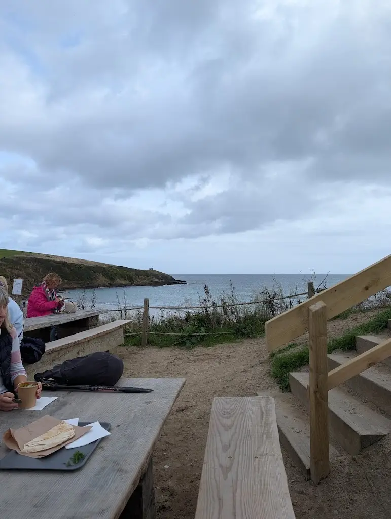 Bruce Rowland_The Hidden Hut_Portscatho_review