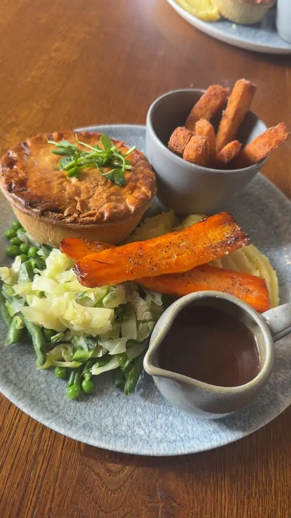 Haldana Morton_The River Wyre_Poulton-le-Fylde_review