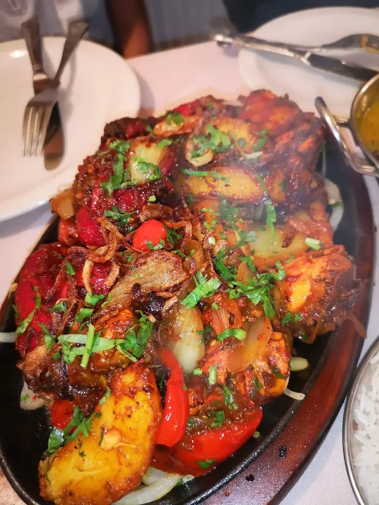 babul miah_Lea Cross Tandoori_Pontesbury_review