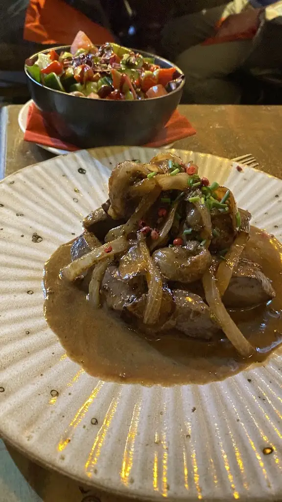 Jen Chieh Han_La Lanterna at the Old Vestry_Pontesbury_review