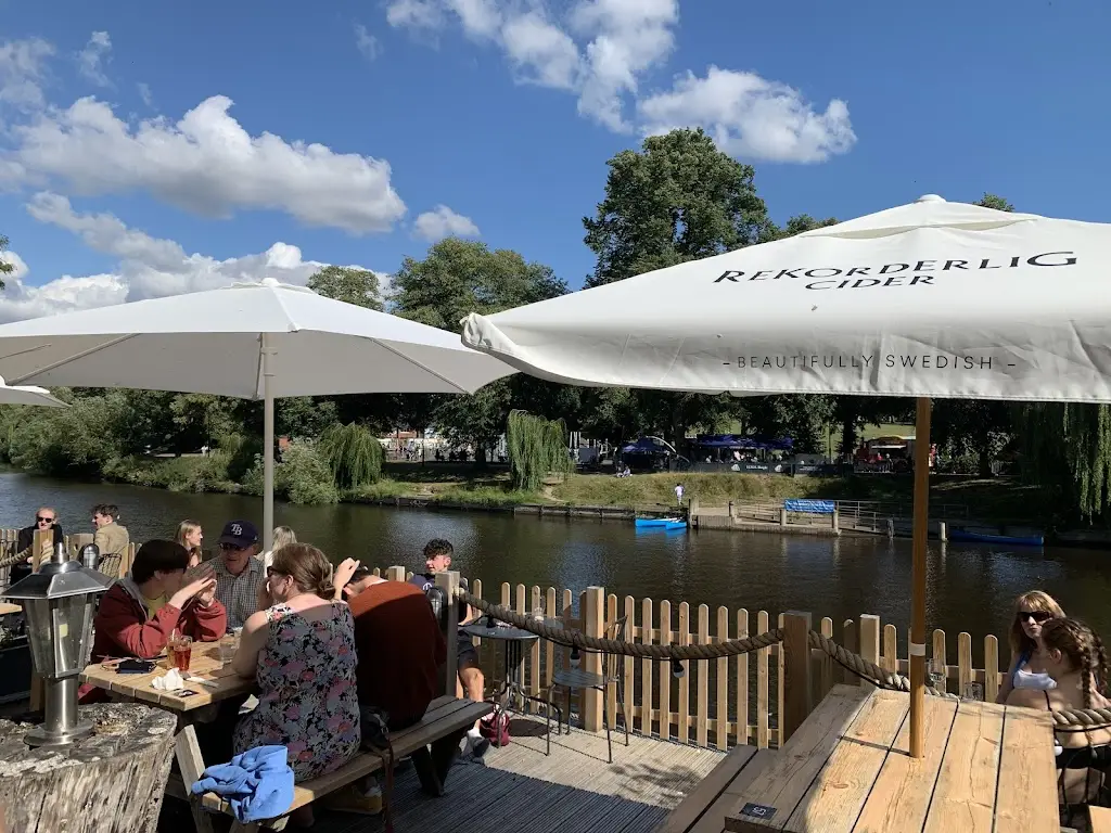 The Boathouse_Pontesbury_slider_image_1
