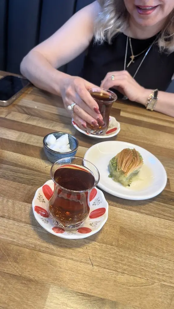 Pegah Janbakhsh_Persian Taste_Potters Bar_review