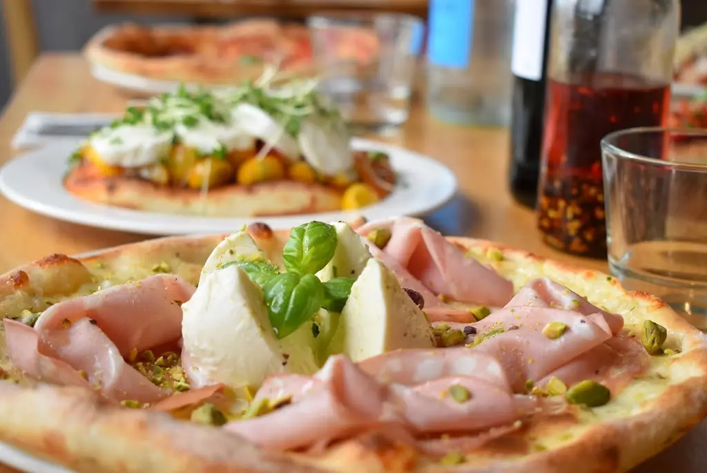 The Old Guinea_Potters Bar_slider_image_3