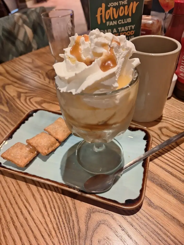 Roxanne Coll_Harvester Oakmere Potters Bar_Potters Bar_review