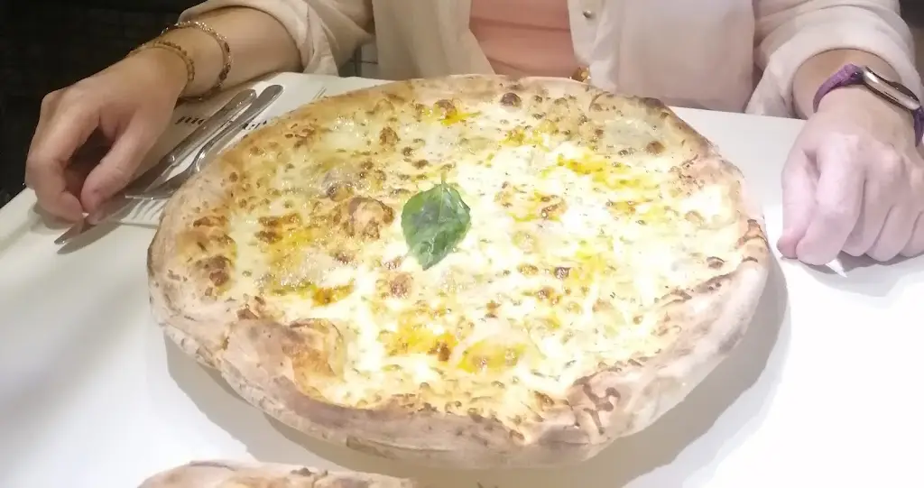 Amel M._Macaroni Restaurant_Potters Bar_review