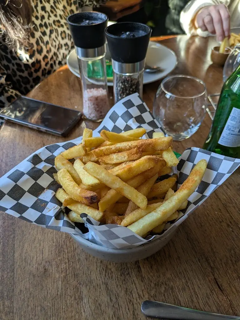 Gov Mandora_The Moorings_Barrow upon Soar_review