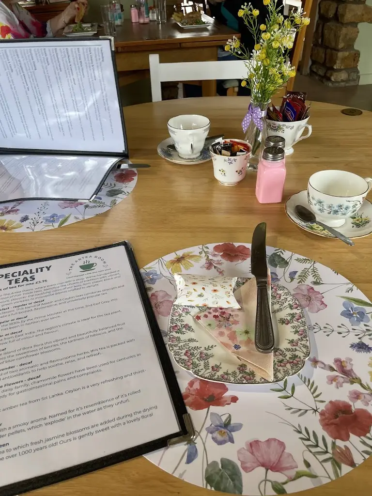 Lesley Watson_The Artea Room - Countryside Cafe and Gift Shop_Potterspury_review