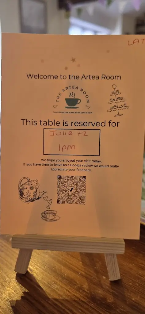 Julie Abbott_The Artea Room - Countryside Cafe and Gift Shop_Potterspury_review