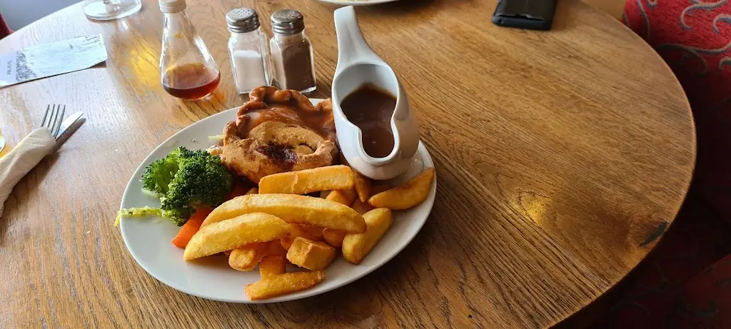 Sue Cattermole_The Old Talbot Restaurant, Pub, Hotel and Takeaway_Potterspury_review