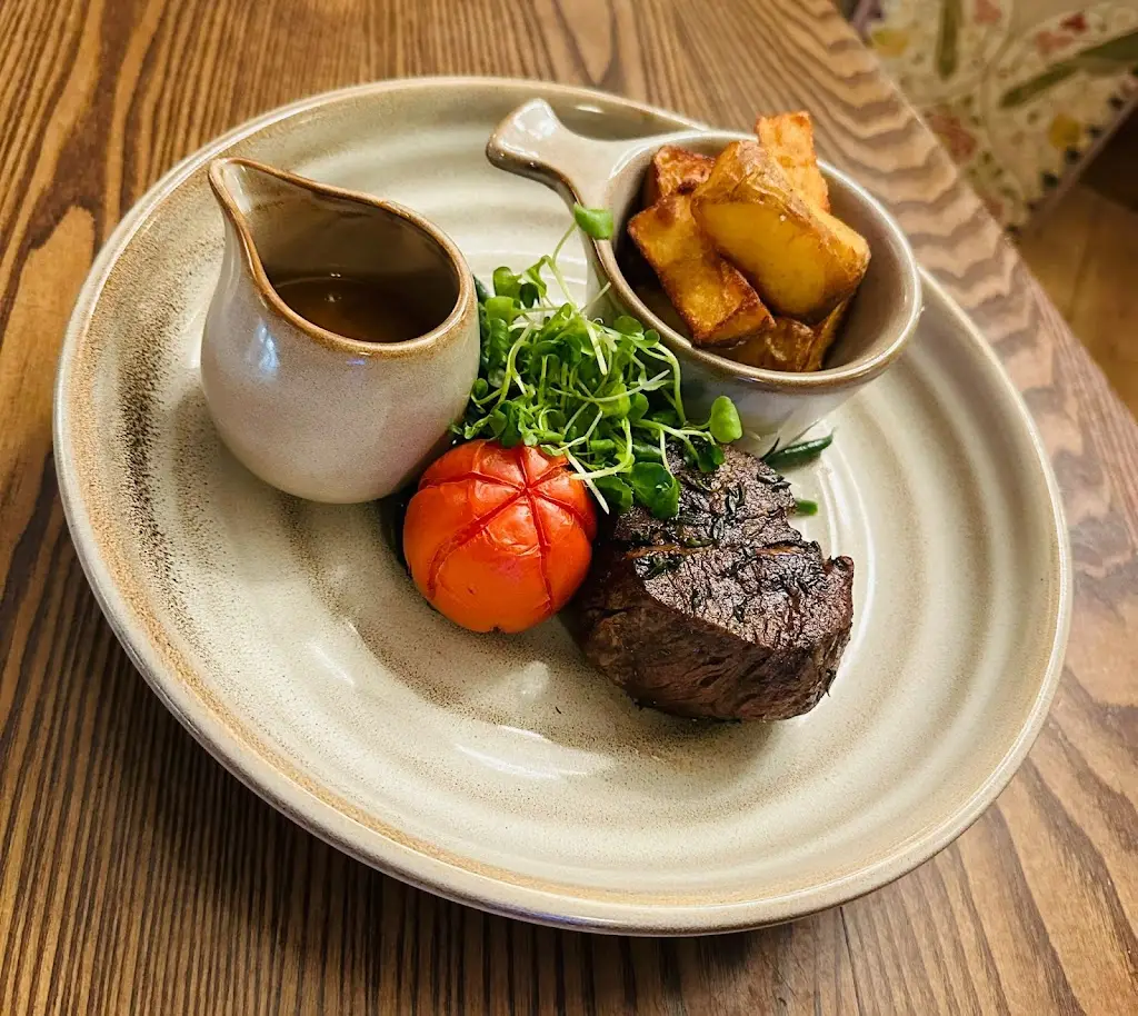 The Hunting Lodge_Barrow upon Soar_slider_image_2