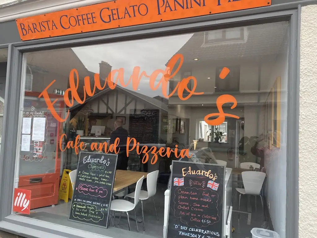 Eduardo's Pizzeria and Cafe Restaurant in Porlock