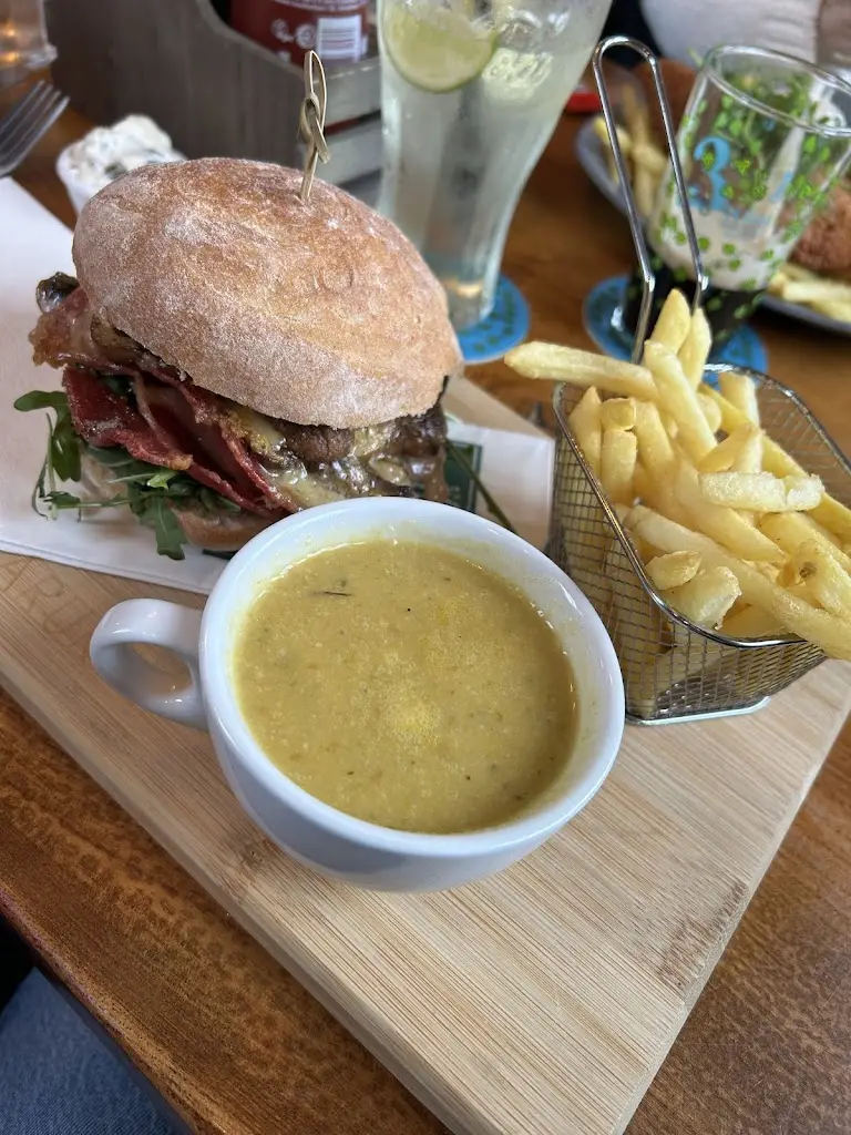 Bryony Slack_Soar Bridge Inn_Barrow upon Soar_review