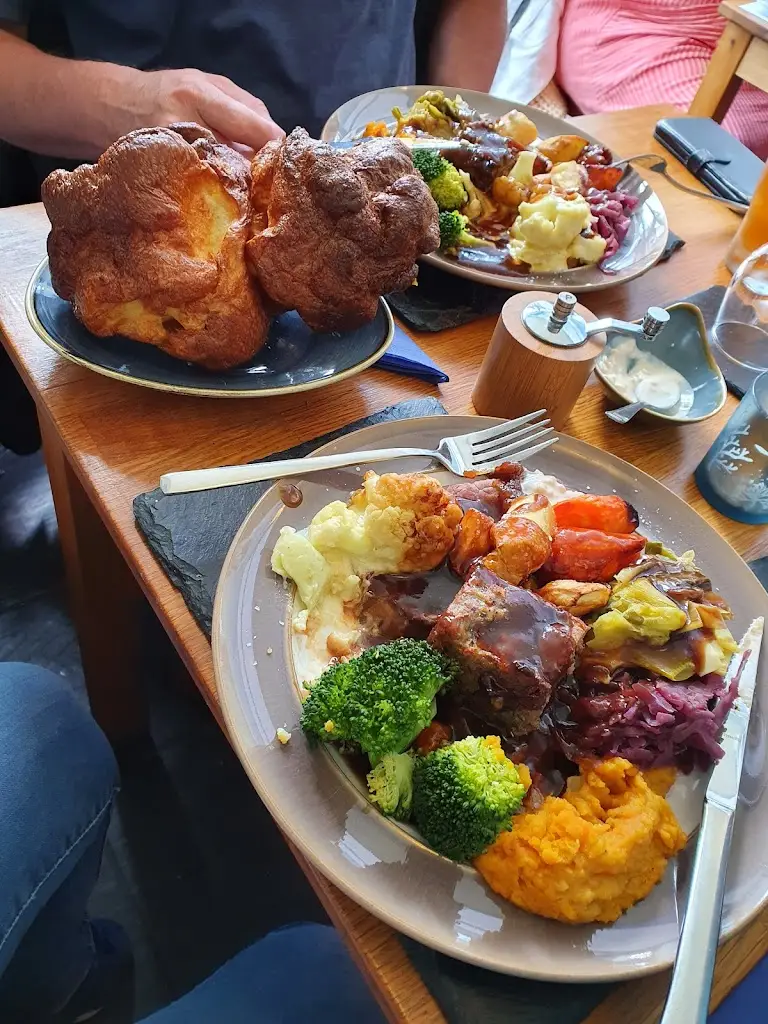 Menu_Priscilla’s Restaurant_Polperro_image_4